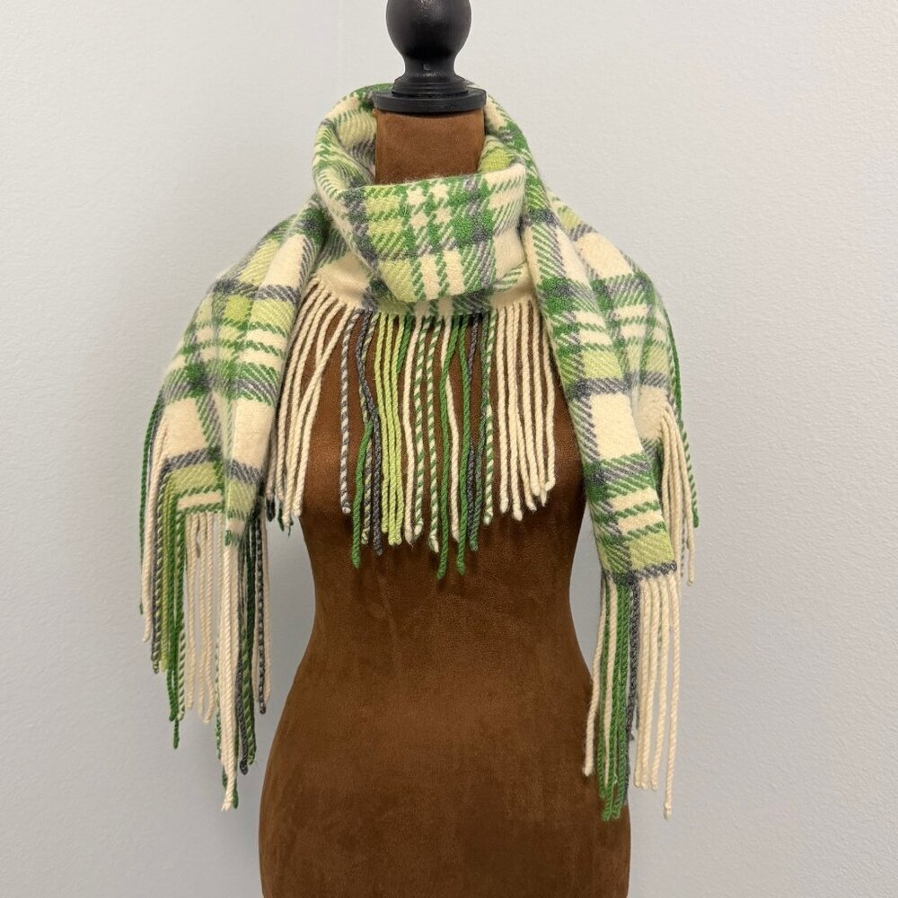 Banana Republic Wool Blend Multicolor Plaid Fringed Hem Vintage Scarf